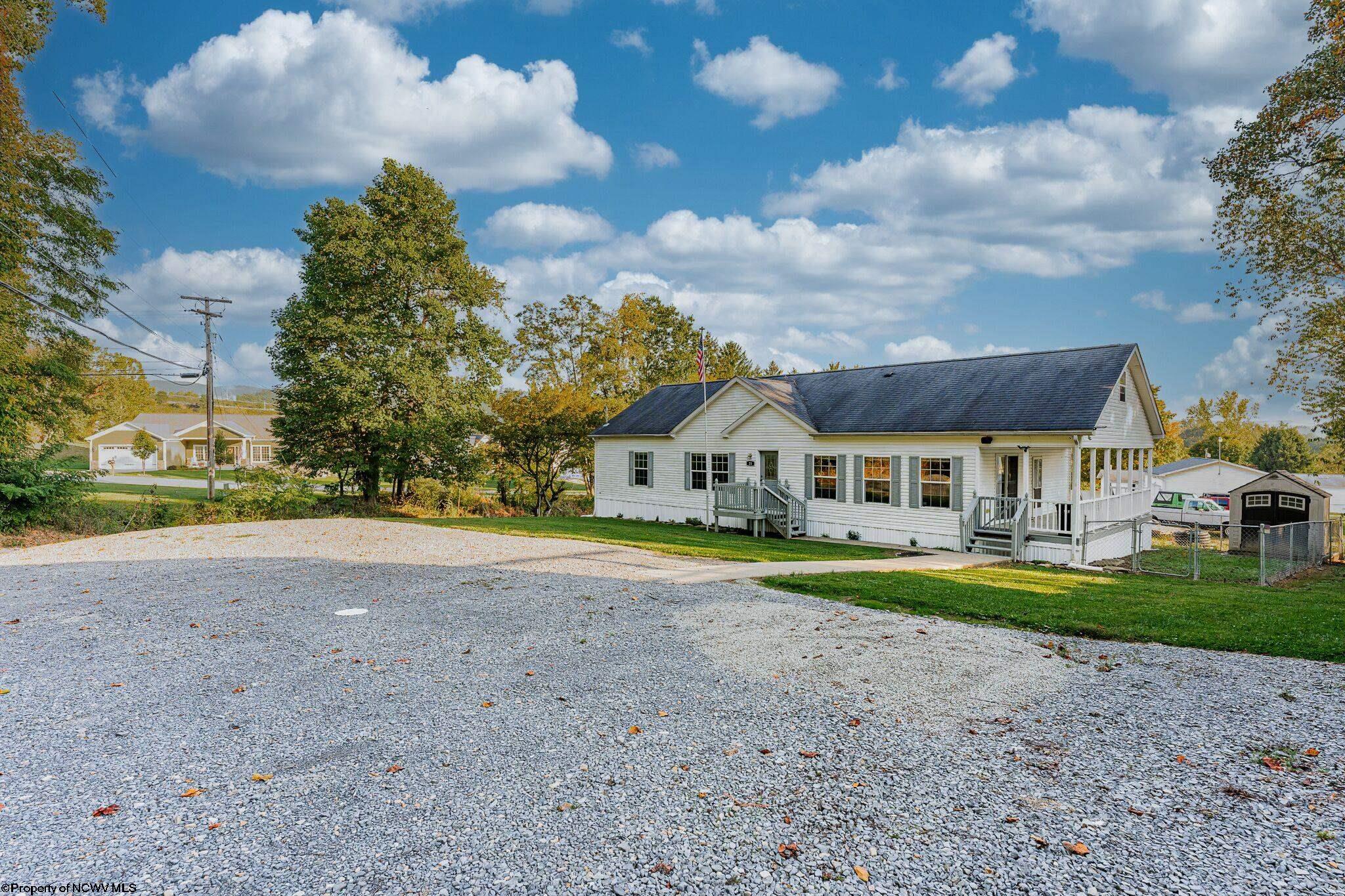 25 Morgan Hill Road Morgantown, WV 26508 - Photo 3 of 16 Gallery Image 3