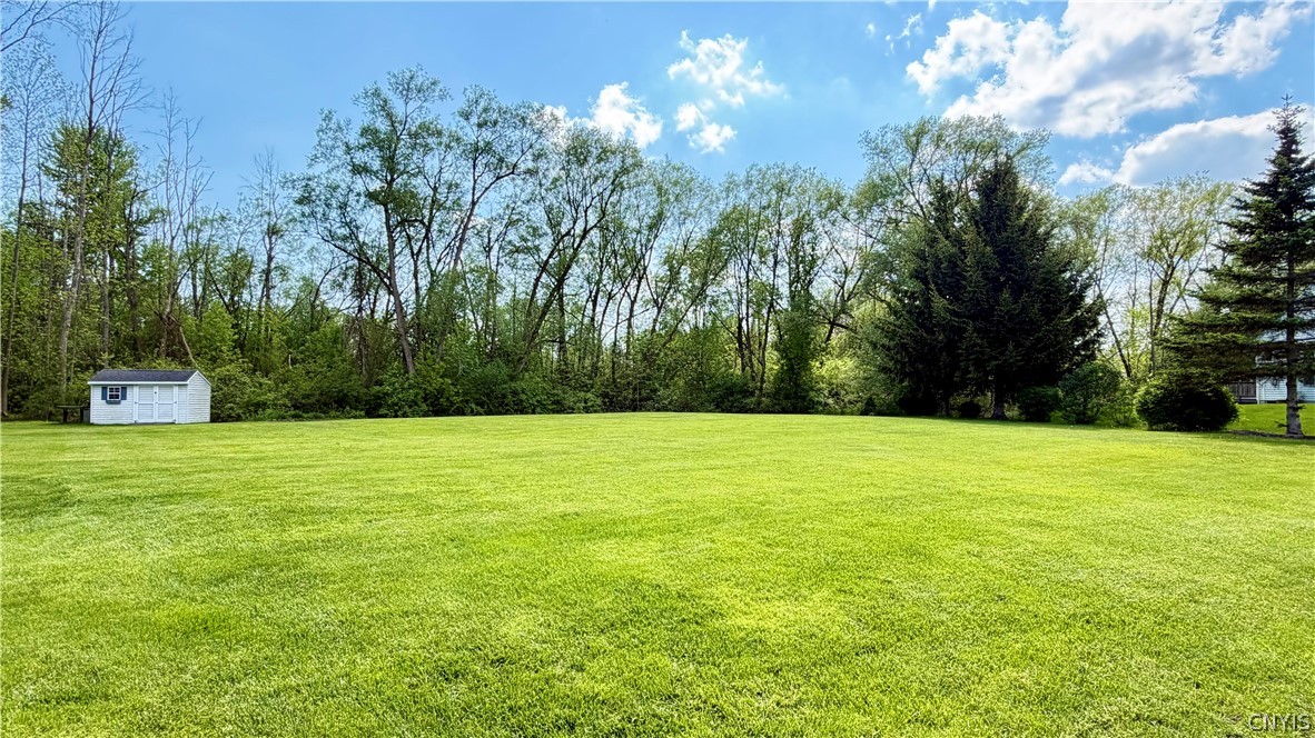 6232 Alabama Path Cicero, NY 13039 - Photo 2 of 11