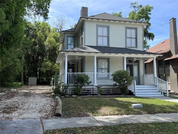 $1,400 | 114 Northeast Tuscawilla Avenue, Ocala, FL 34470