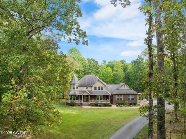 $625,000 | 2400 Sand Ridge Bargerton Road, Lexington, TN 38351