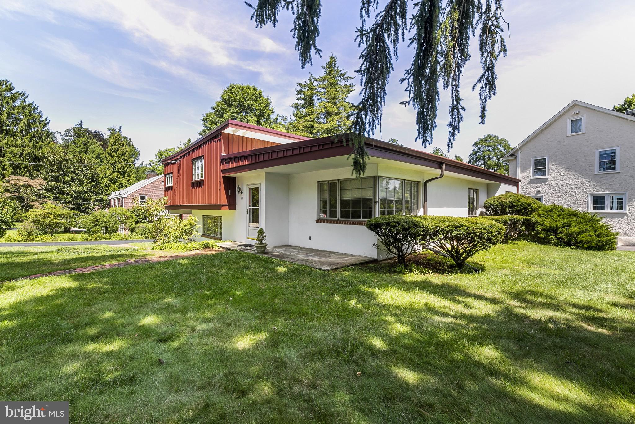 101 Fennerton Road Paoli, PA 19301 - Photo 3 of 37 Gallery Image 3
