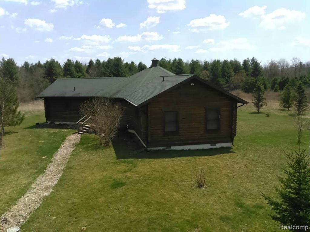 7428 Kilburn Road Jeddo, MI 48032 - Photo 2 of 35