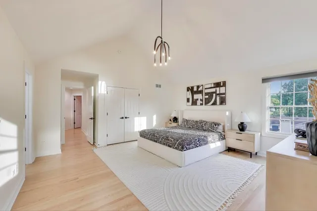 $890,000 | 331 South Park Street, Westmont, IL 60559