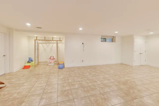 $890,000 | 331 South Park Street, Westmont, IL 60559