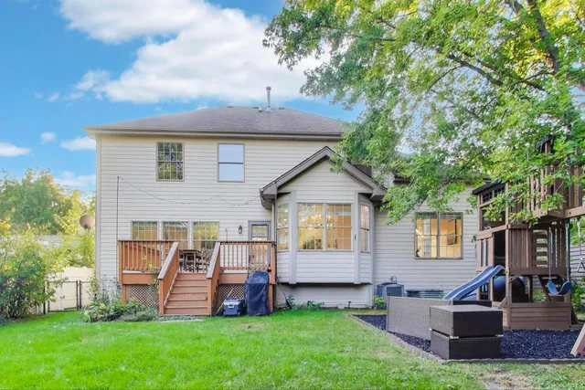 $890,000 | 331 South Park Street, Westmont, IL 60559