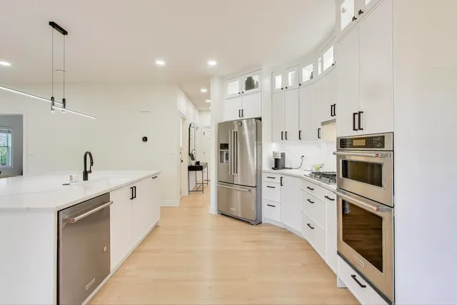 $890,000 | 331 South Park Street, Westmont, IL 60559