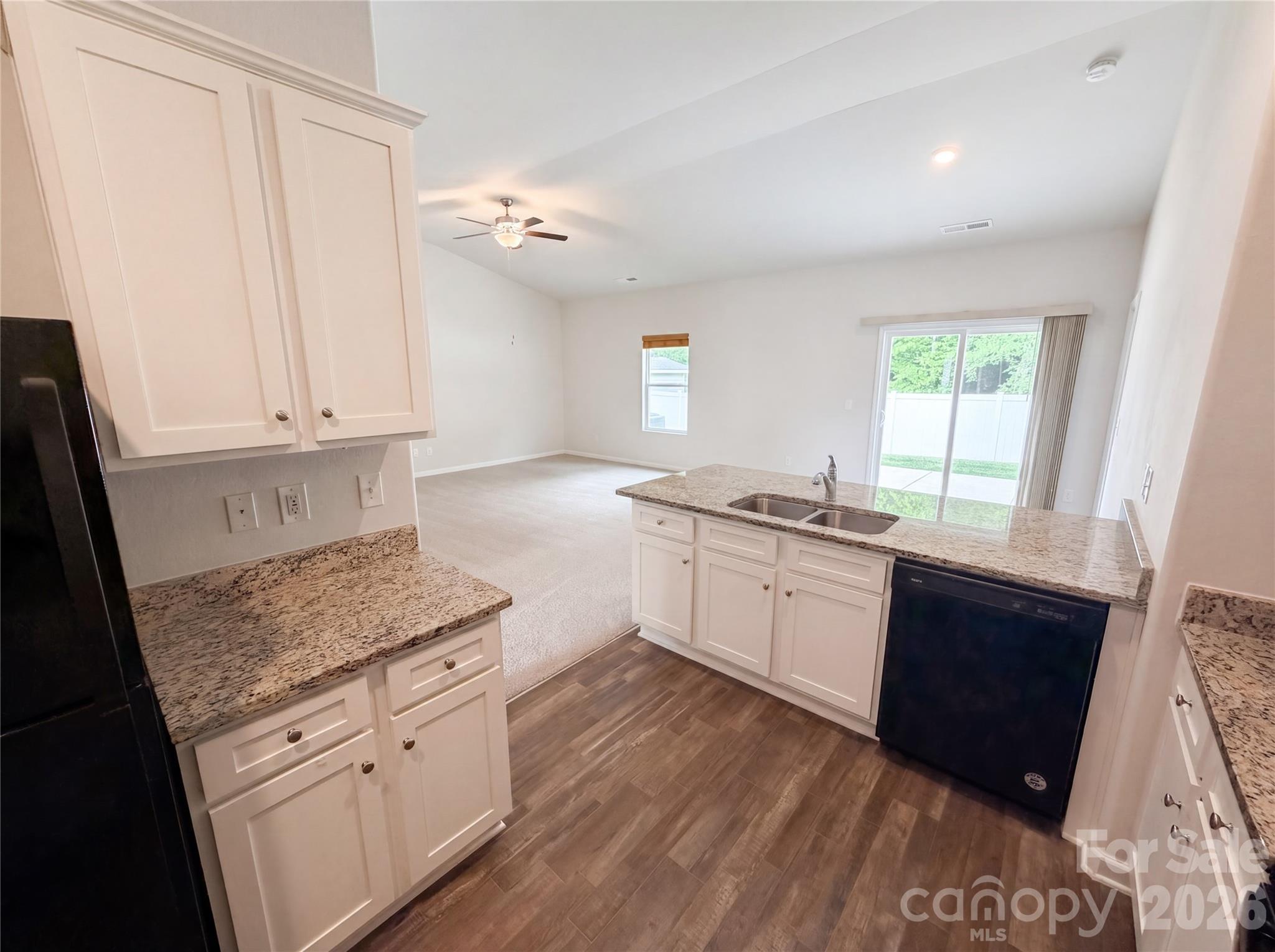 7336 Amberly Hills Road Charlotte, NC 28215 - Photo 8 of 25