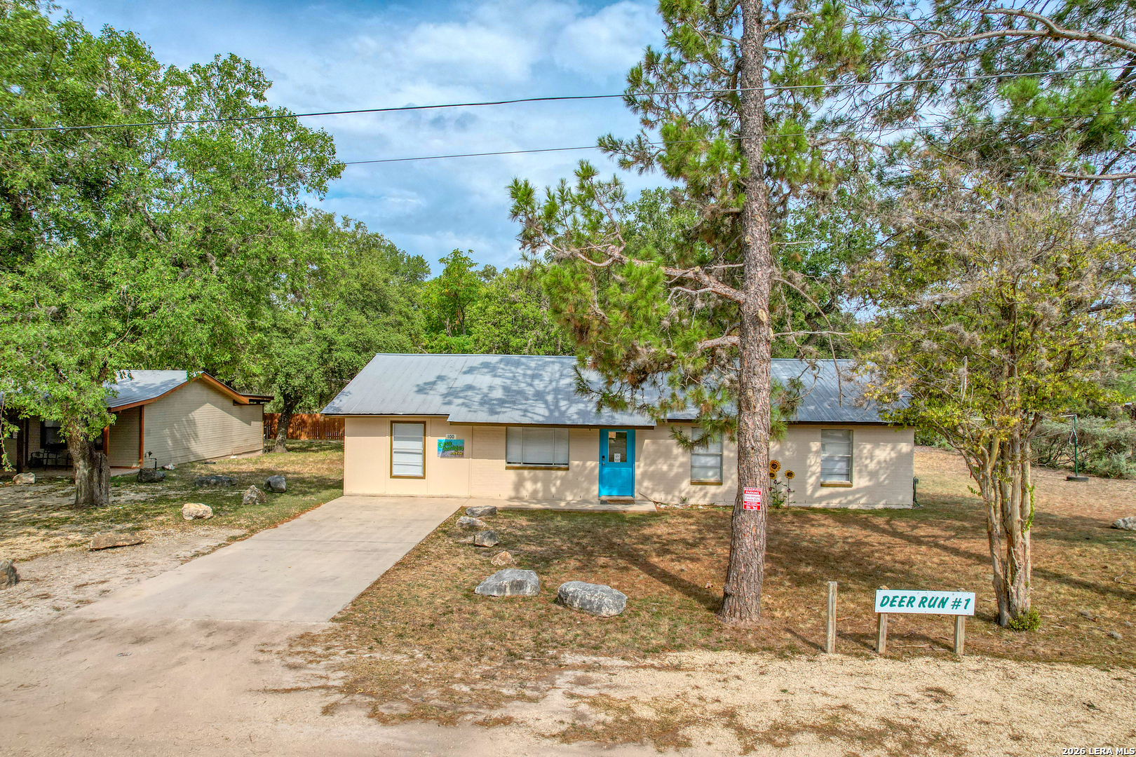 100 Pineview Road Concan, TX 78838 - Photo 30 of 41