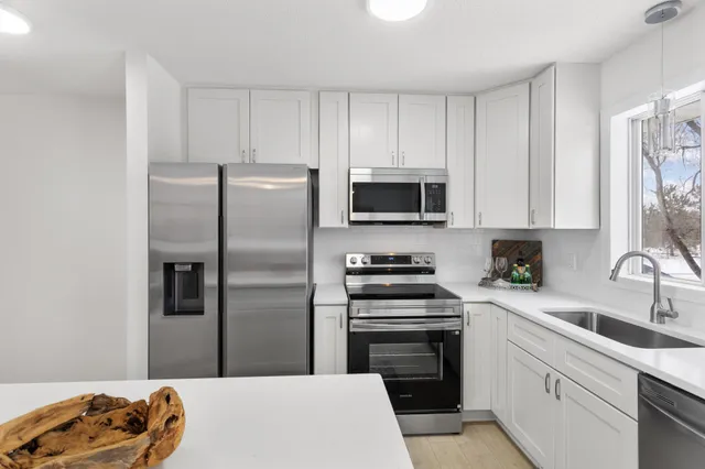 $324,900 | 12060 Meadowlark Boulevard, Becker, MN 55308