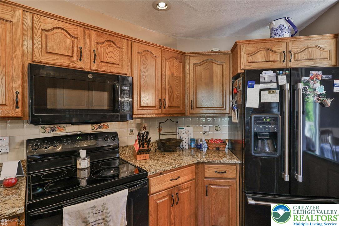 121 East Douglasville Road Nazareth, PA 18064 - Photo 16 of 54