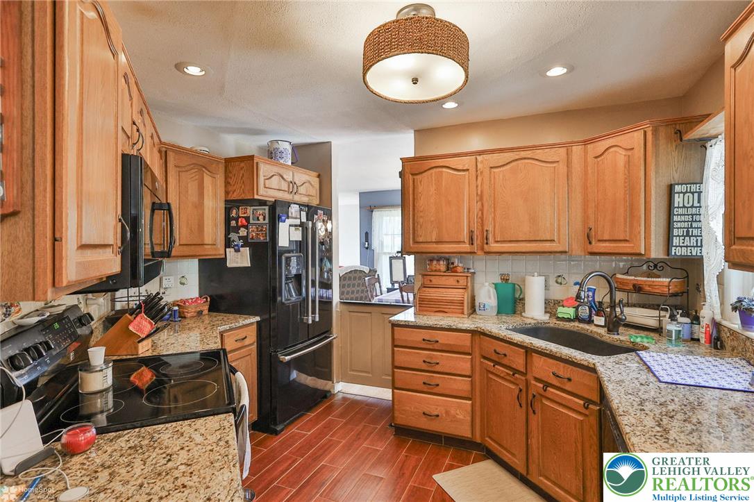121 East Douglasville Road Nazareth, PA 18064 - Photo 17 of 54