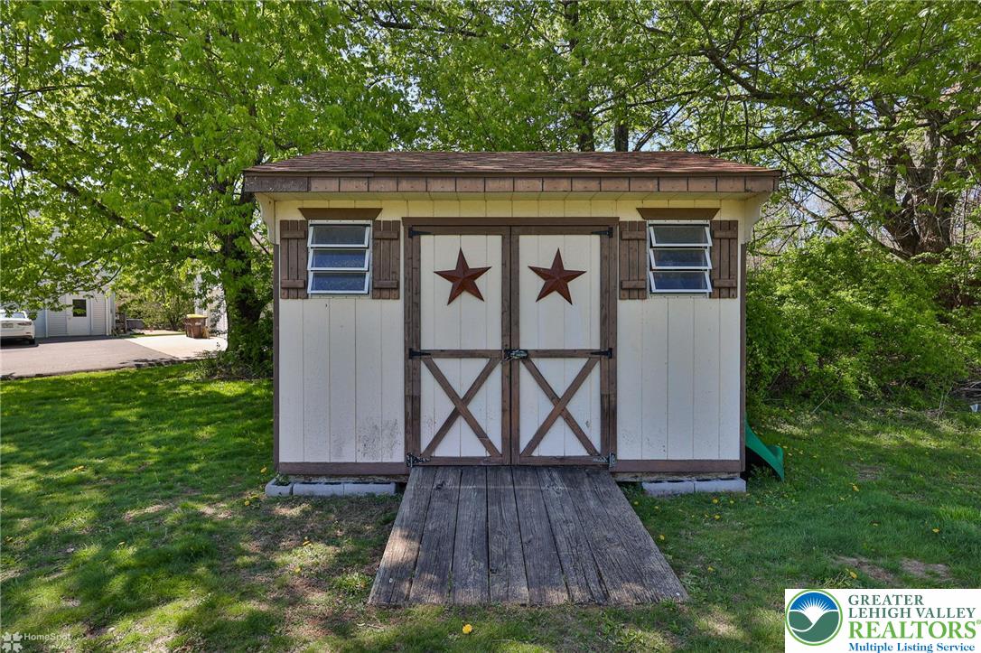 121 East Douglasville Road Nazareth, PA 18064 - Photo 48 of 54