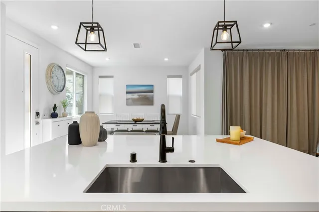 $824,900 | 27318 Maverick Place, Valencia, CA 91381