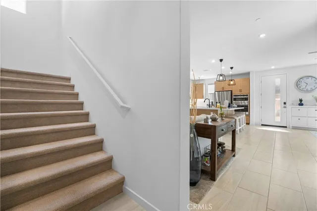 $824,900 | 27318 Maverick Place, Valencia, CA 91381