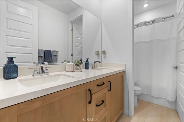 $824,900 | 27318 Maverick Place, Valencia, CA 91381