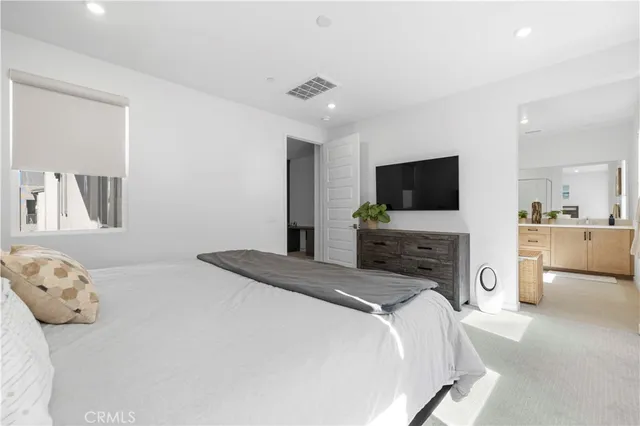 $824,900 | 27318 Maverick Place, Valencia, CA 91381