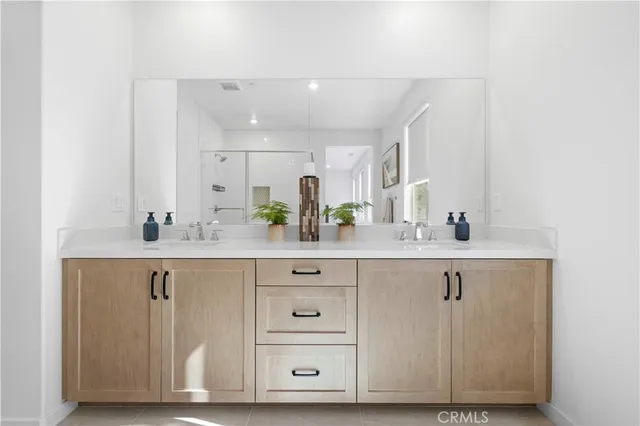 $824,900 | 27318 Maverick Place, Valencia, CA 91381