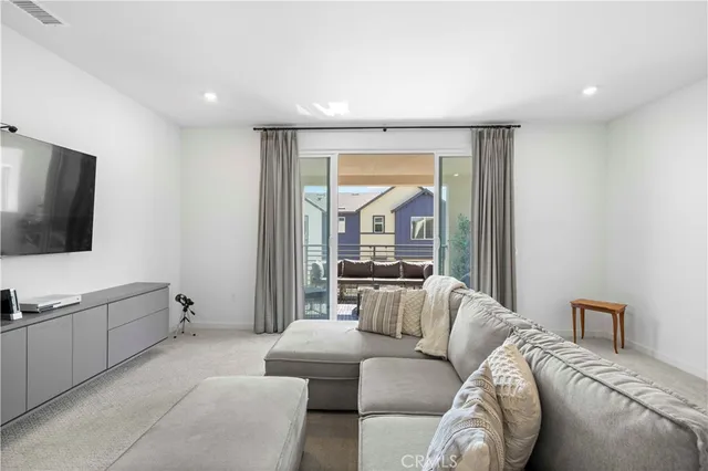 $824,900 | 27318 Maverick Place, Valencia, CA 91381