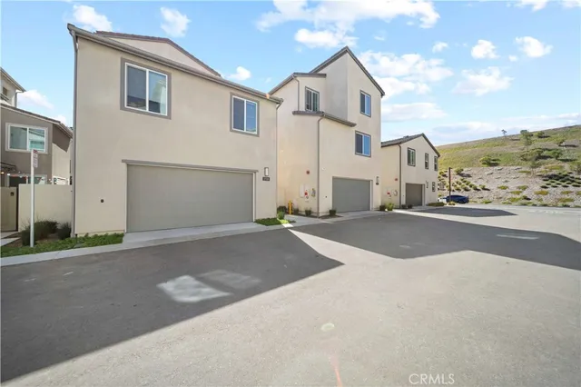 $824,900 | 27318 Maverick Place, Valencia, CA 91381
