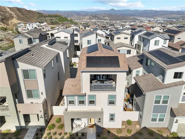 $824,900 | 27318 Maverick Place, Valencia, CA 91381