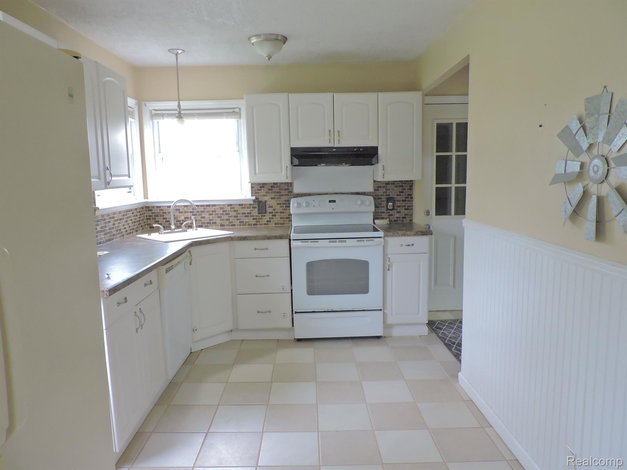 8220 Duffield Road Gaines, MI 48436 - Photo 9 of 31 Gallery Image 9