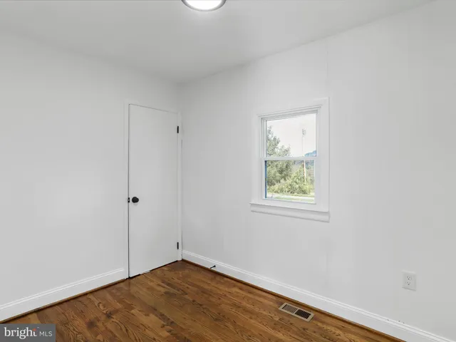 $209,900 | 310 Crawford Lane, Great Cacapon, WV 25422