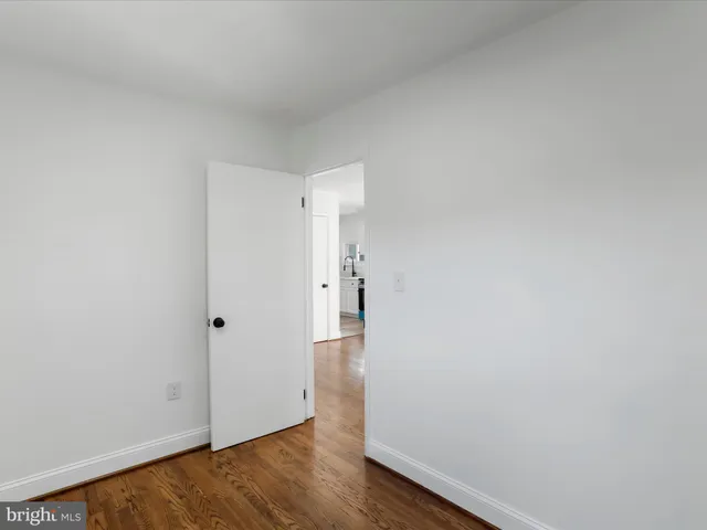 $209,900 | 310 Crawford Lane, Great Cacapon, WV 25422