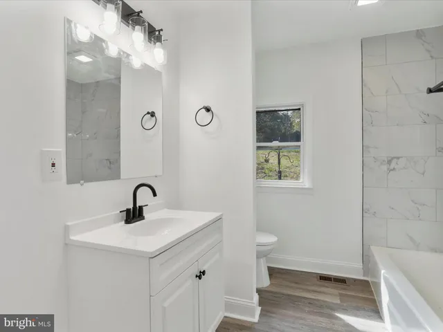 $209,900 | 310 Crawford Lane, Great Cacapon, WV 25422