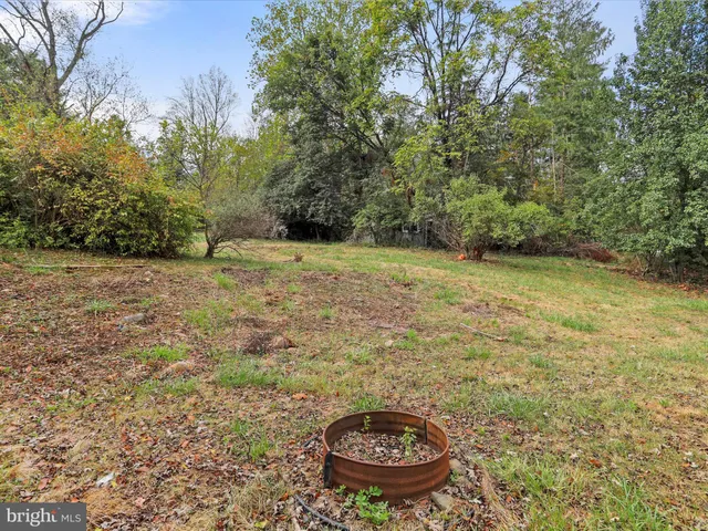 $209,900 | 310 Crawford Lane, Great Cacapon, WV 25422