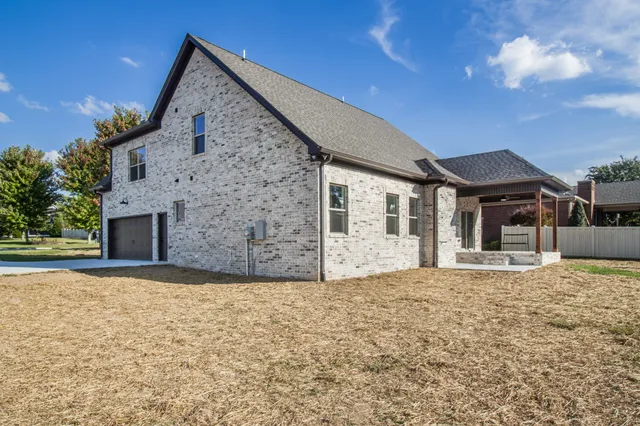 $515,000 | 835 Lexington Circle, Manchester, TN 37355