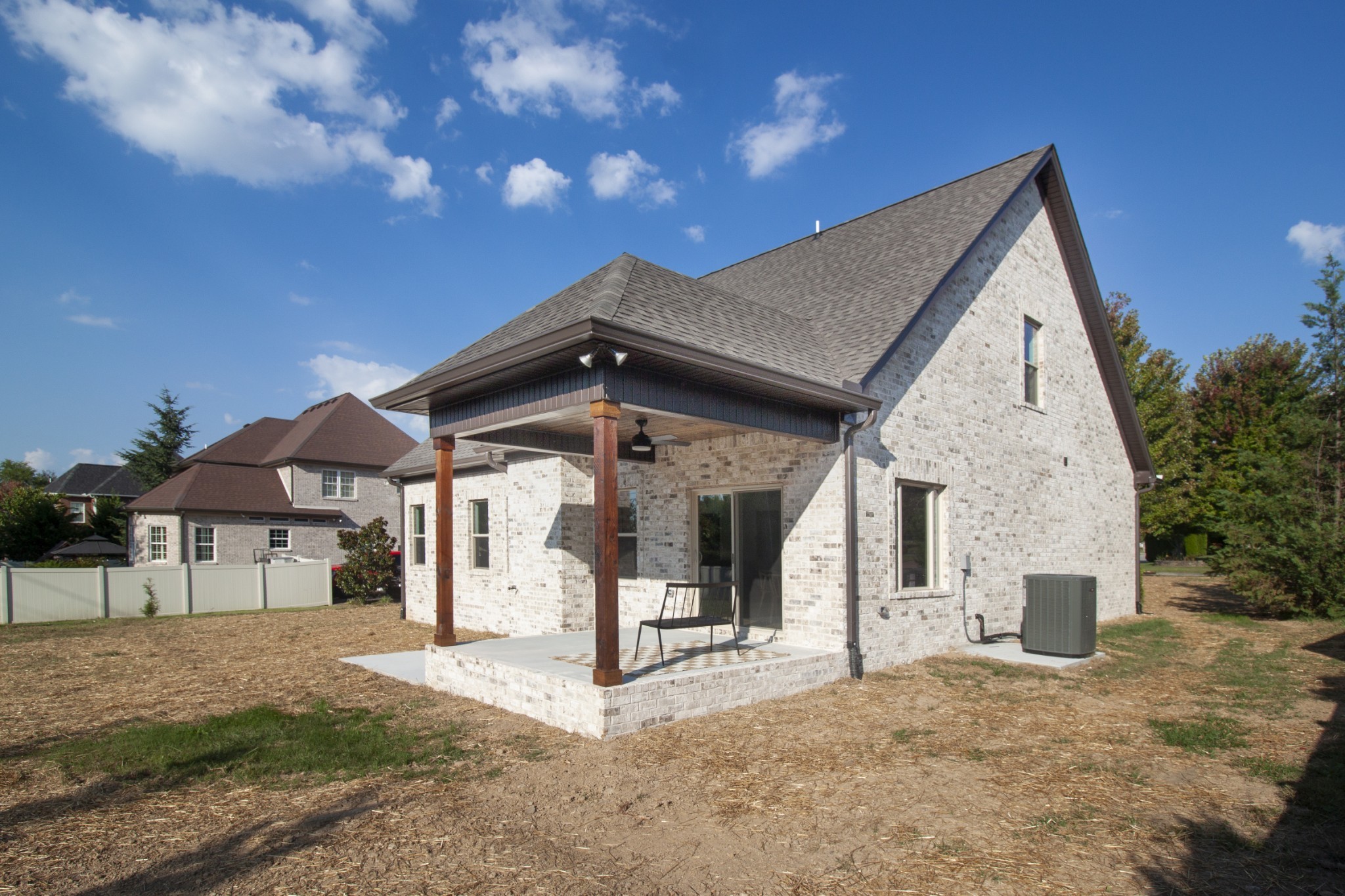 835 Lexington Circle Manchester, TN 37355 - Photo 53 of 53 a front view of a house with a yard