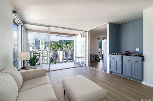 $499,500 | 1617 Ke’eaumoku Street, Unit 1401, Honolulu, HI 96822