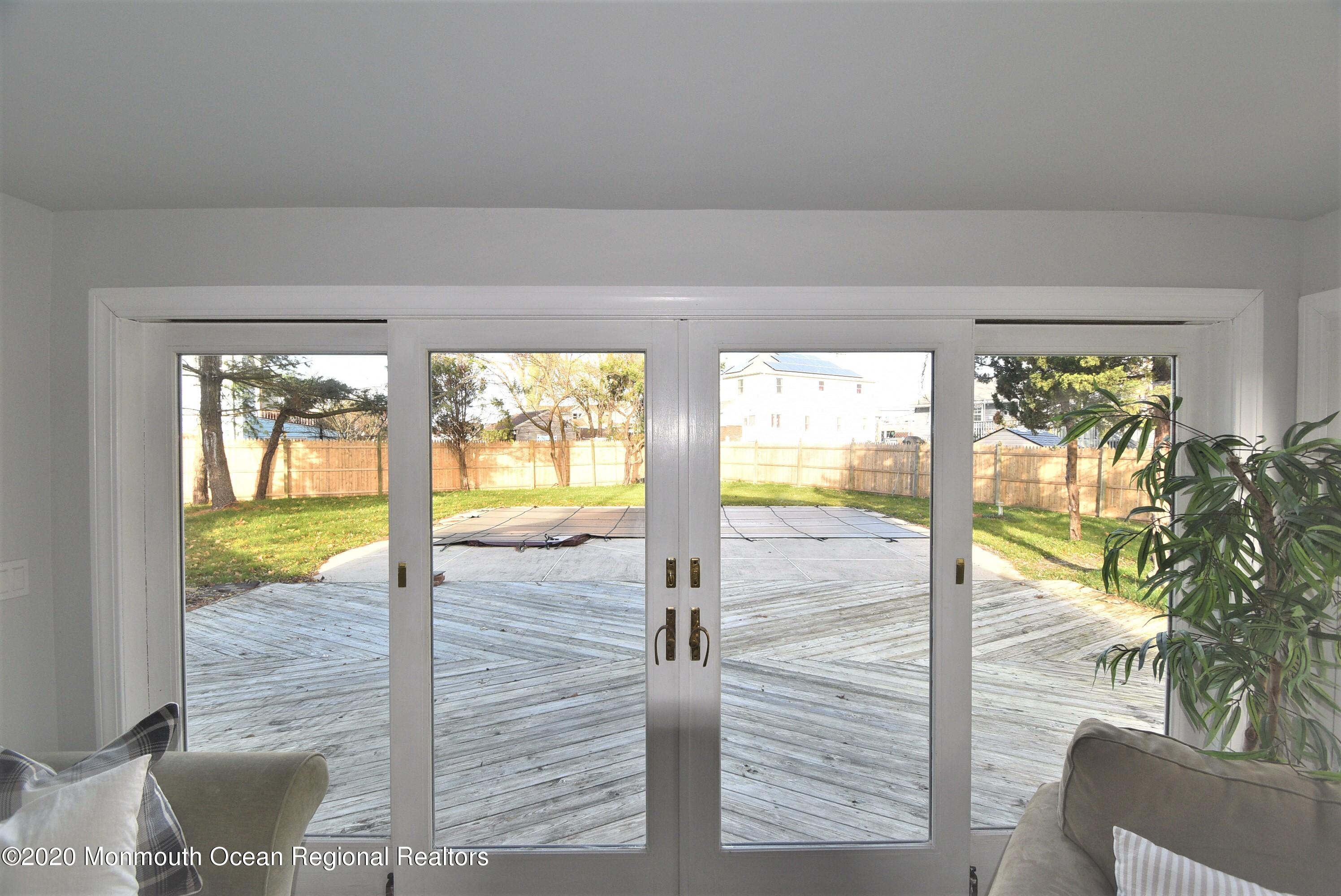 55 Scholer Drive Union Beach, NJ 07735 - Photo 11 of 16 DSC_2928 (2)