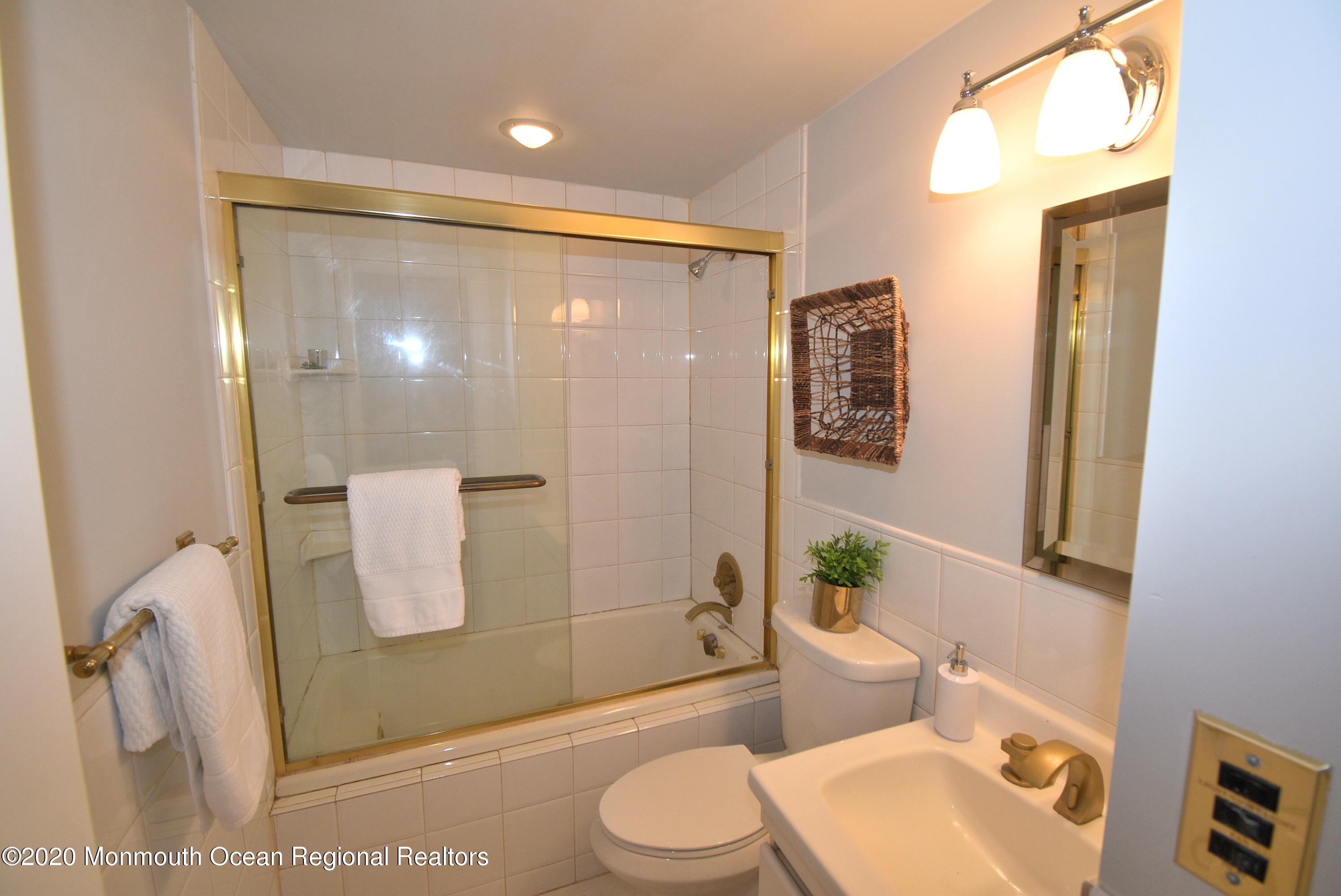 55 Scholer Drive Union Beach, NJ 07735 - Photo 13 of 16 DSC_2919