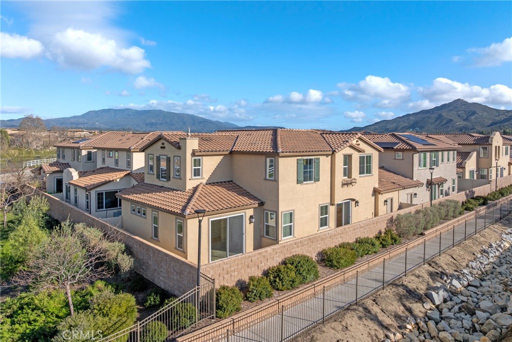 45037 Via Vela Temecula, CA 92592 - Photo 33 of 38 an aerial view of a house with a yard