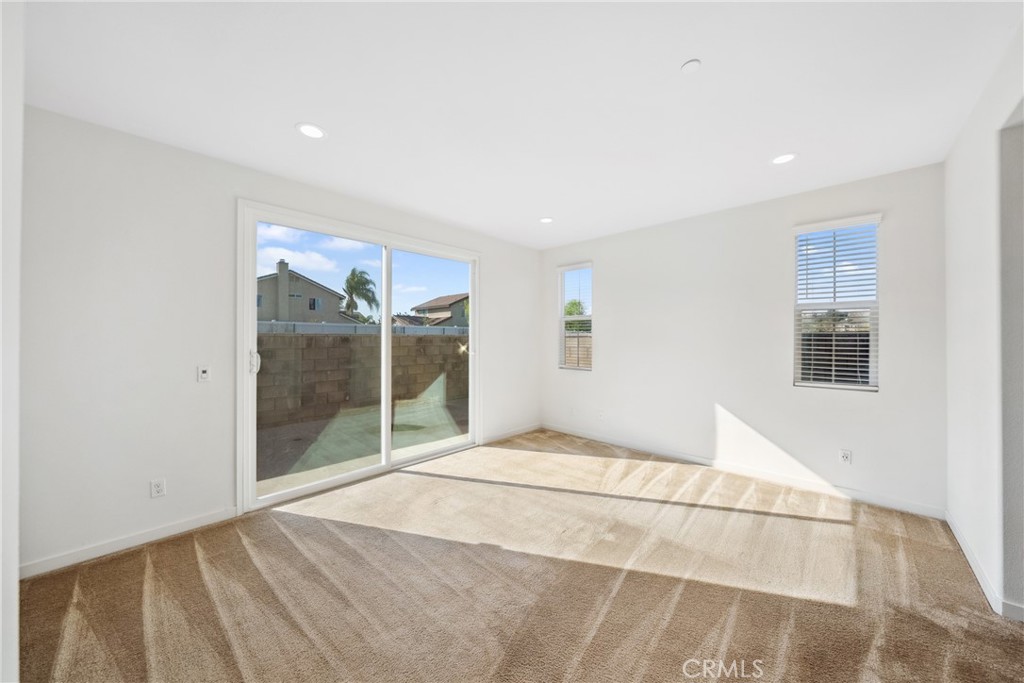 45037 Via Vela Temecula, CA 92592 - Photo 10 of 38 a view of an empty room with a window
