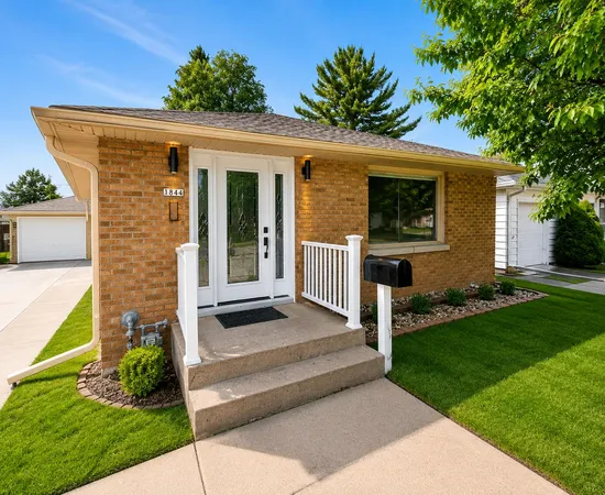 $339,999 | 1844 North 23rd Street, Sheboygan, WI 53081