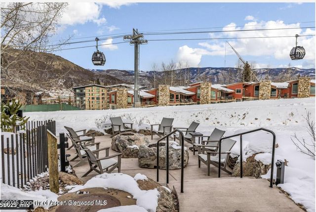 $900,000 | 400 Wood Road, Unit B2205, Snowmass Village, CO 81615