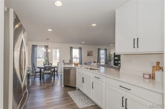 $345,000 | 111 Deer Grv Court, St. Peters, MO 63376