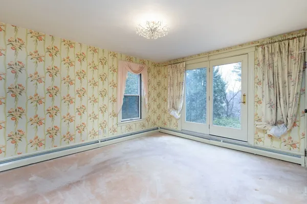 $695,000 | 150 Paxton Street, Leicester, MA 01524