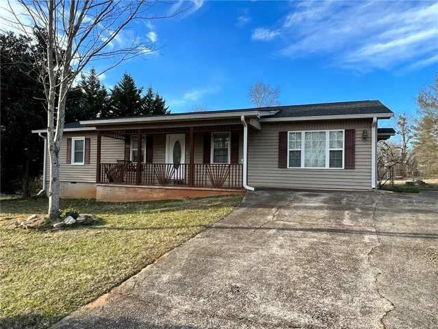 $1,450 | 2509 Mud Creek Road, Alto, GA 30510