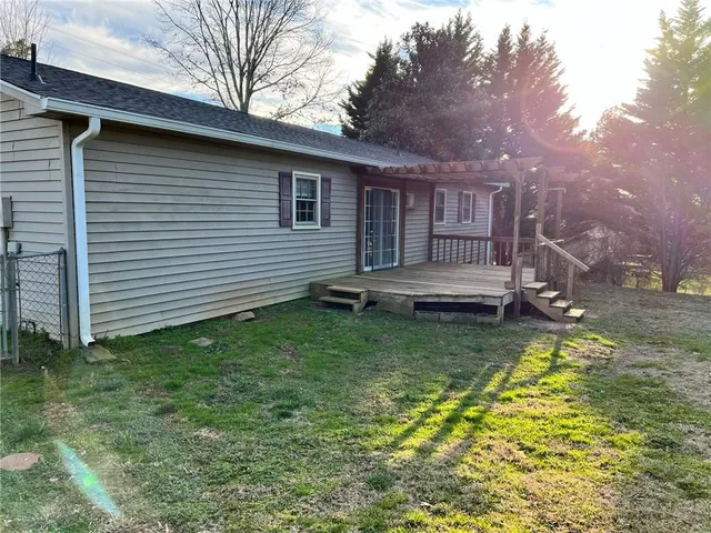 $1,450 | 2509 Mud Creek Road, Alto, GA 30510