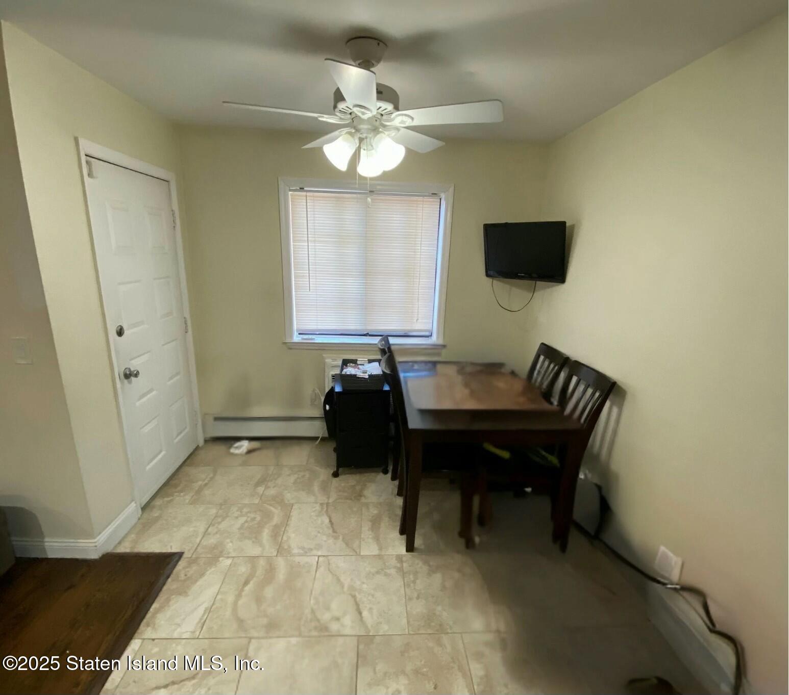 127 Devon Loop Staten Island, NY 10314 - Photo 3 of 8 tempImageG0ykT0