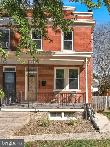 front view of house with a yard
