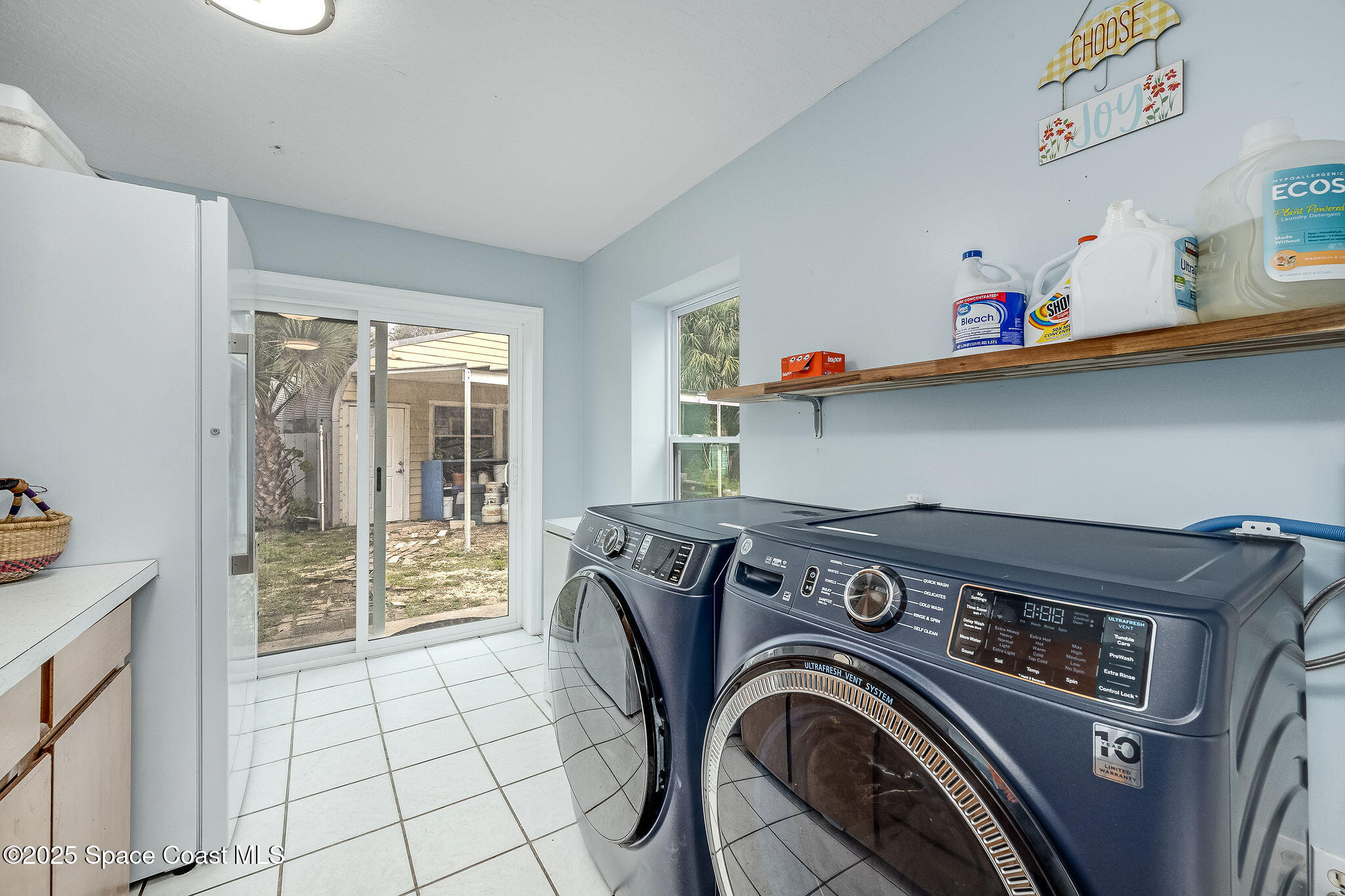 5000 Gandy Road Mims, FL 32754 - Photo 42 of 135 laundry room