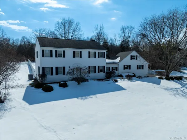 $630,000 | 13 Bray Farm Lane, Wappingers Falls, NY 12590