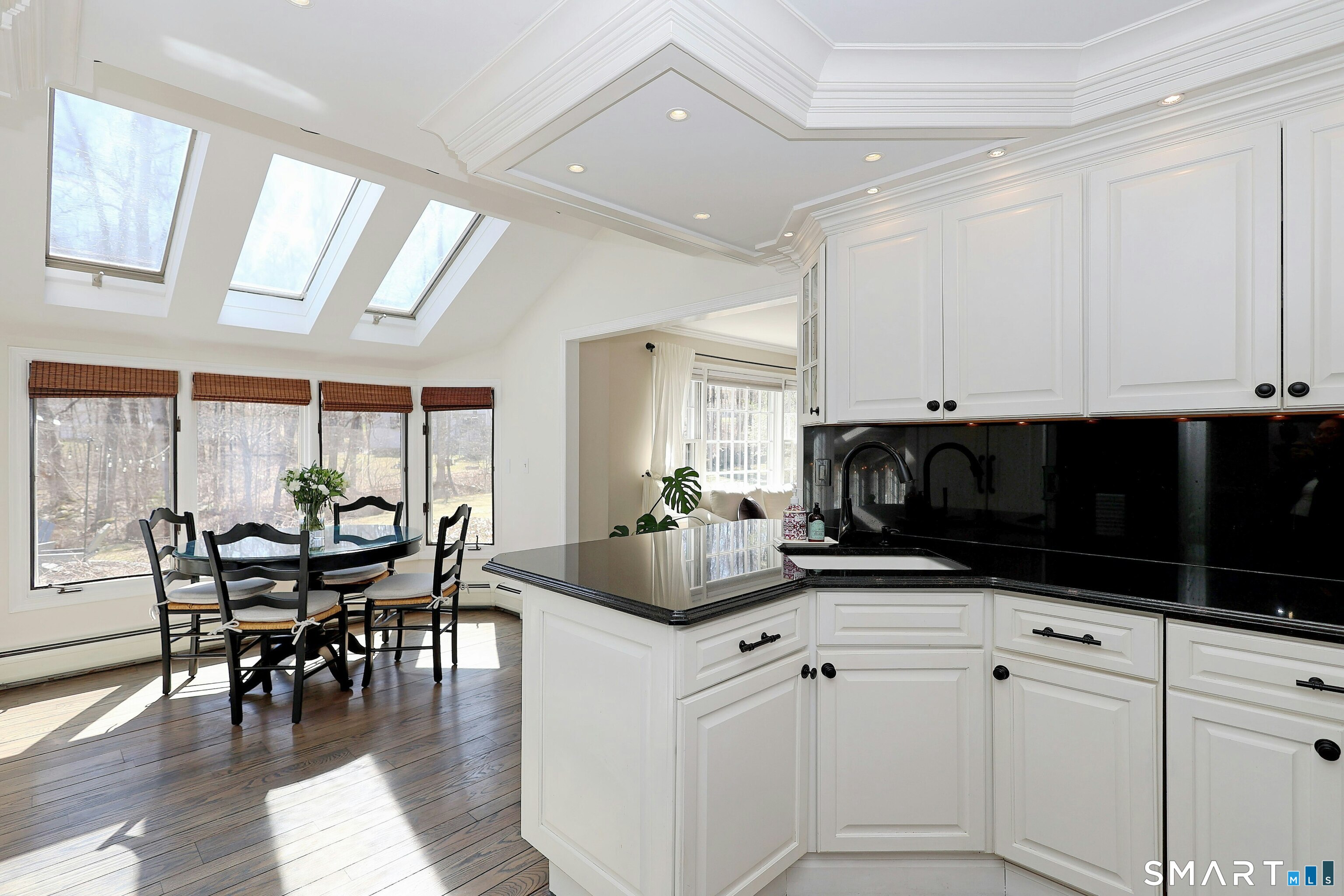 46 Tally Ho Road Ridgefield, CT 06877 - Photo 15 of 40