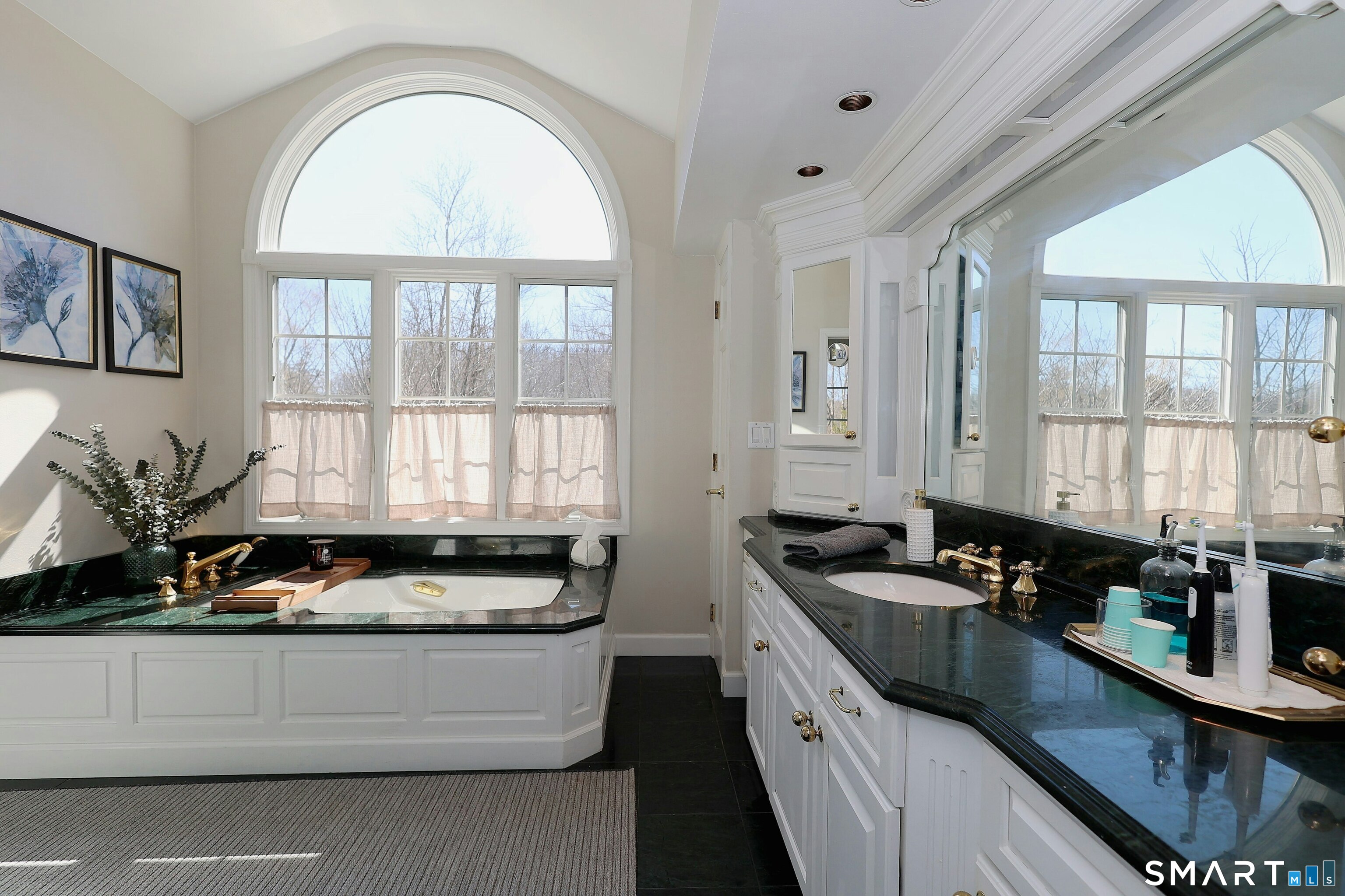 46 Tally Ho Road Ridgefield, CT 06877 - Photo 30 of 40