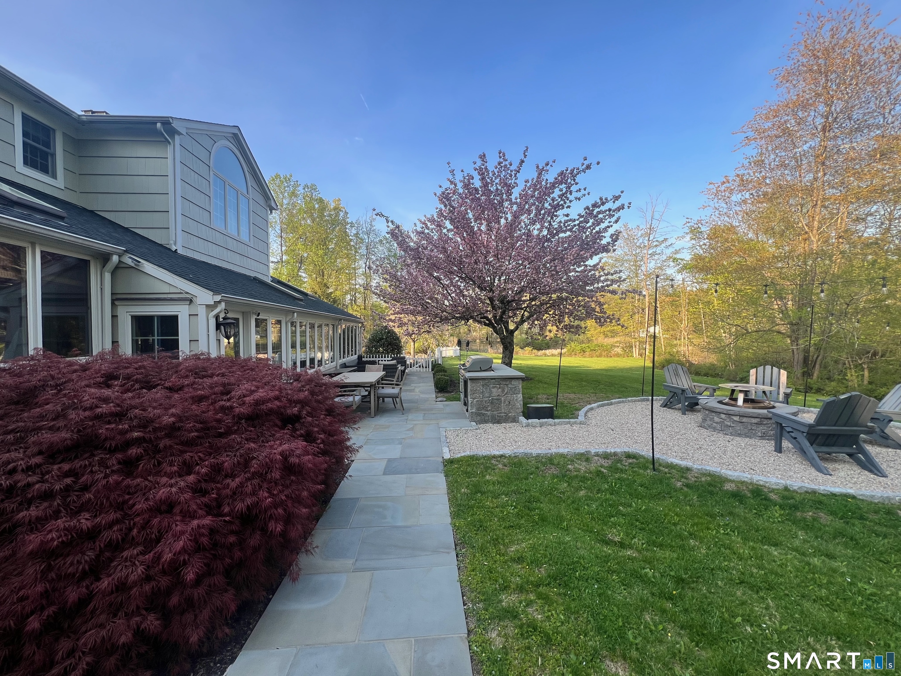 46 Tally Ho Road Ridgefield, CT 06877 - Photo 4 of 40