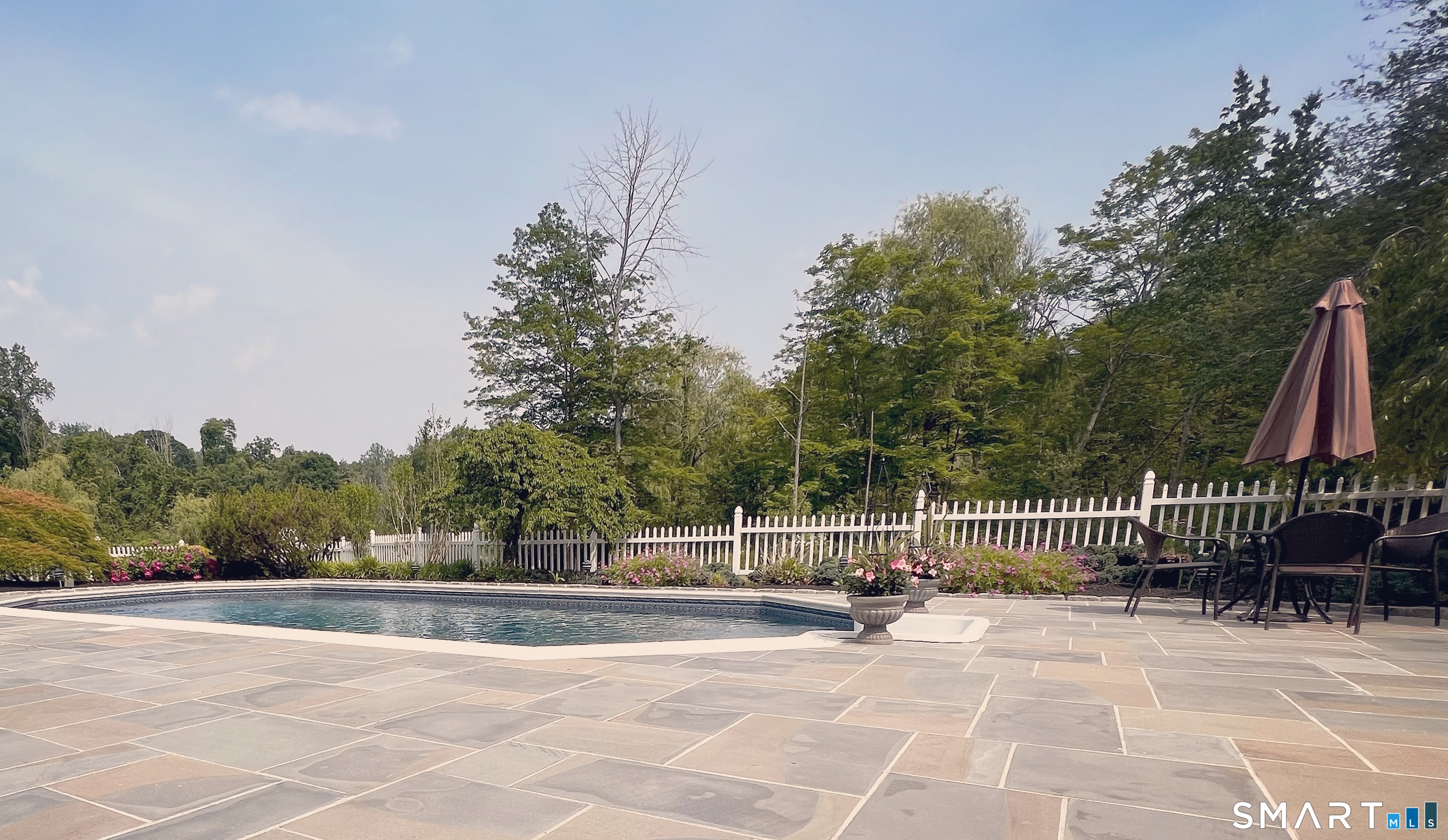 46 Tally Ho Road Ridgefield, CT 06877 - Photo 6 of 40